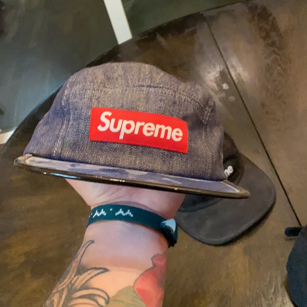 Supreme - Picture 5 of 6
